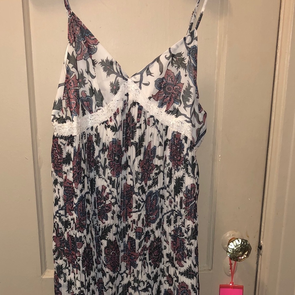 HEARTLOOM Floral maxi dress NWOT Never worn